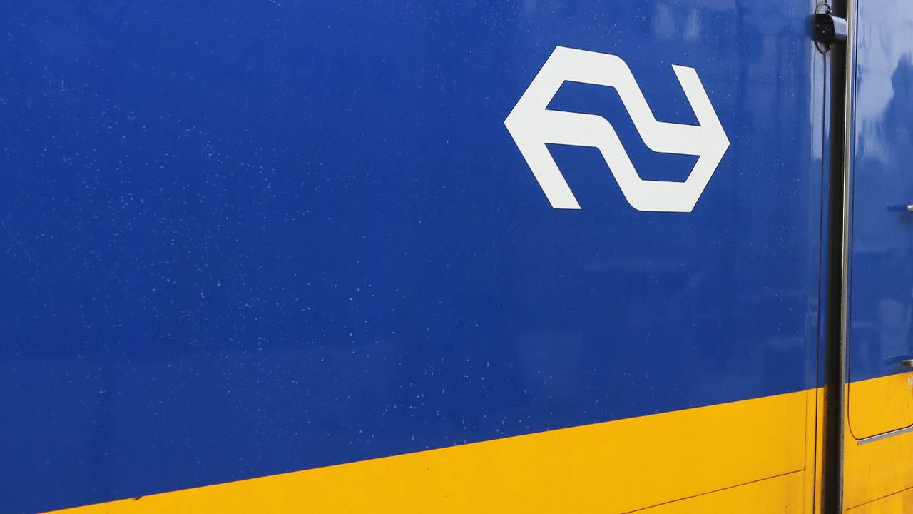 Treinen tussen Den Bosch en Boxtel rijden weer na aanrijding.