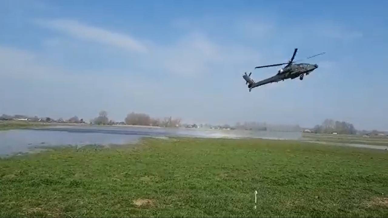Een Apache-gevechtshelikopter (Foto: Omroep Brabant).