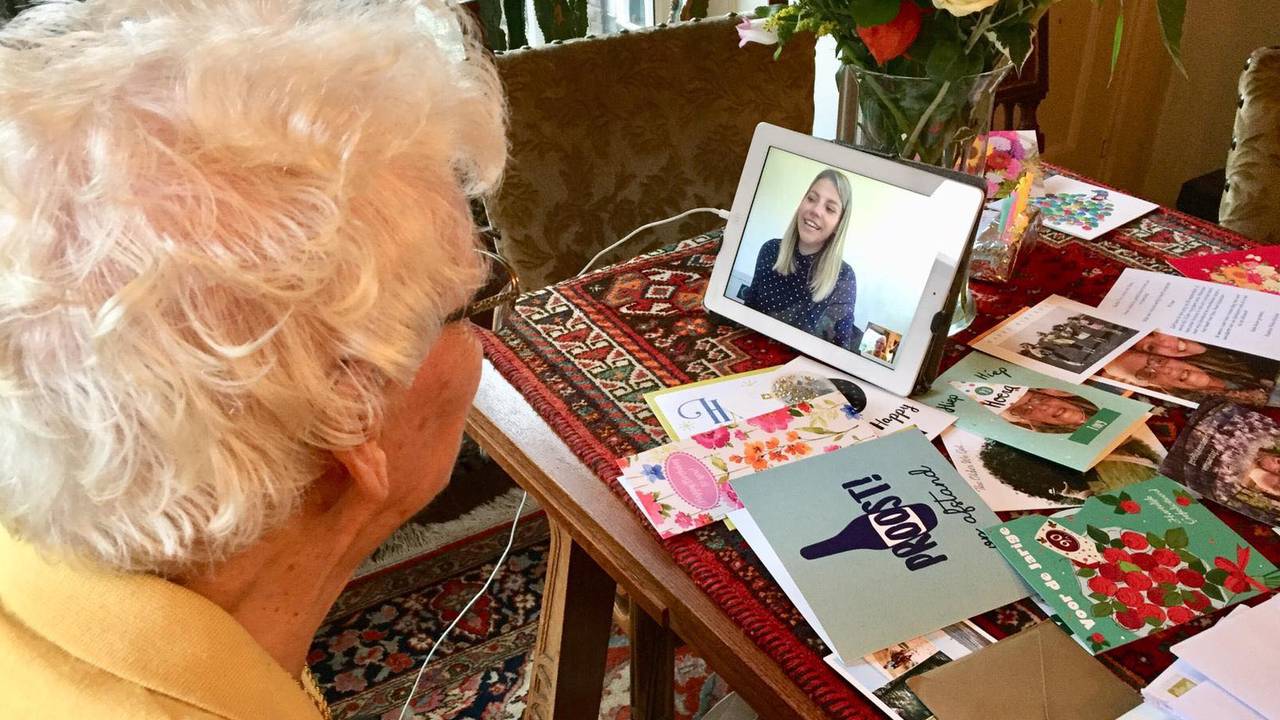 Verjaardagskaarten voor oma Tiny door kleindochter Yara.