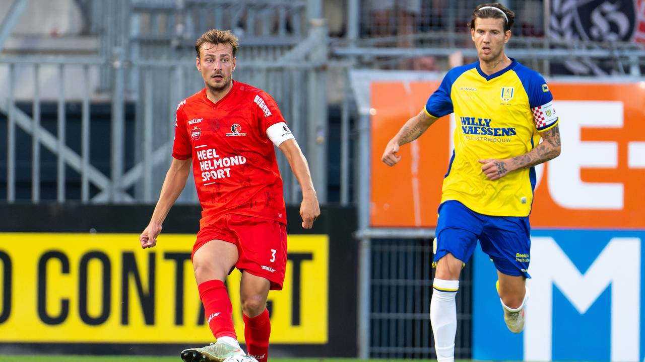 RKC Waalwijk-aanvoerder Michiel Kramer in de wedstrijd tegen Helmond Sport (foto: Joris Verwijst/Orange Pictures).
