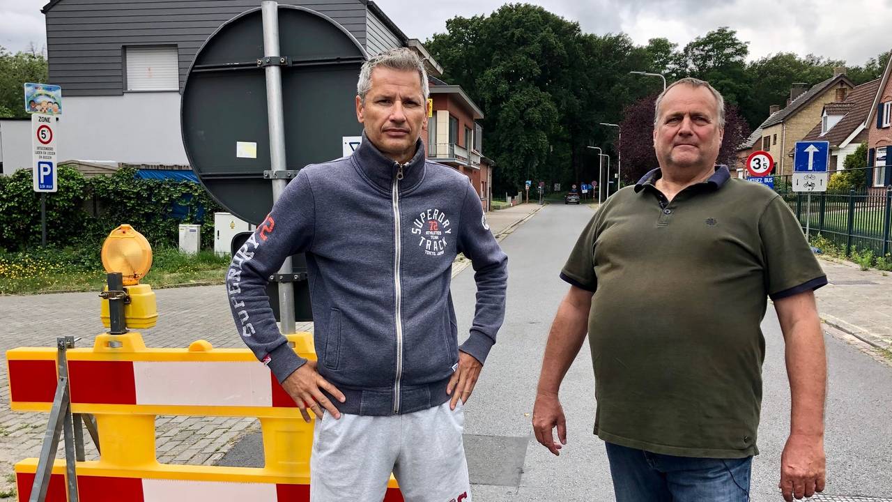 Patrick de Bruyn en Servé Bosmans willen dat de Belgen hun omleiding weghalen (Foto: Erik Peeters)