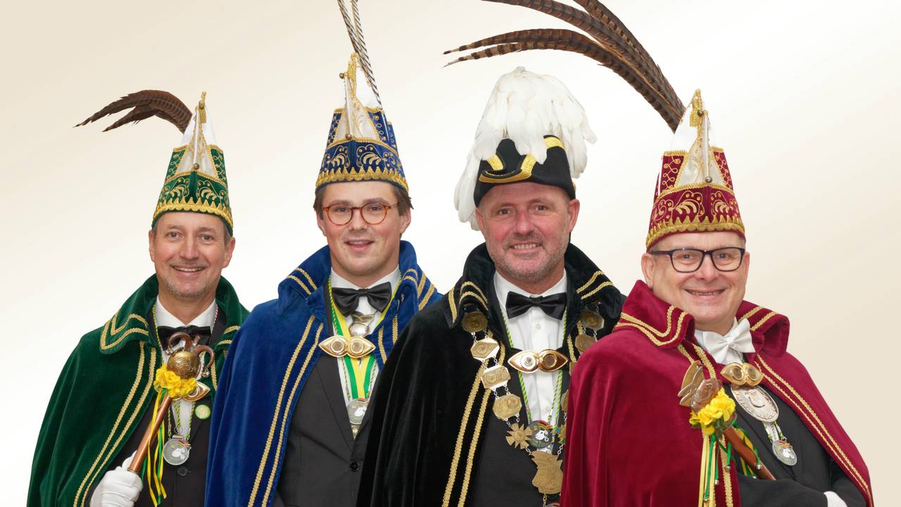 Prins Ton (r) plakt er noodgedwongen nog een tweede seizoen achteraan