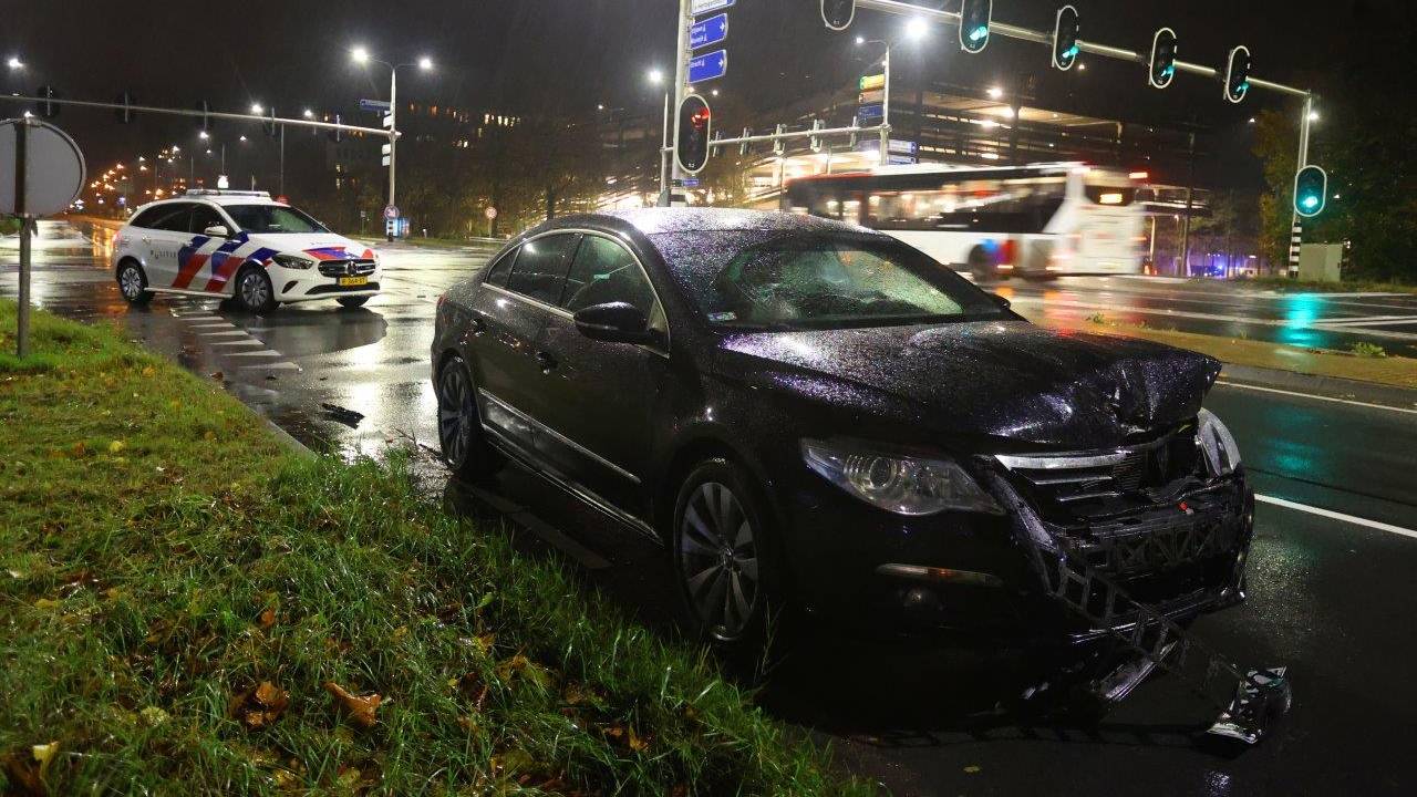 De aanrijding vond plaats op de Vlijmenseweg in Den Bosch (foto: Bart Meesters).