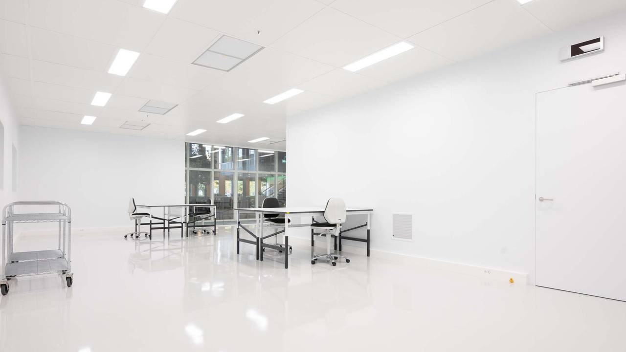 Eerste cleanroom op MBO (Foto: Frans Claassen)