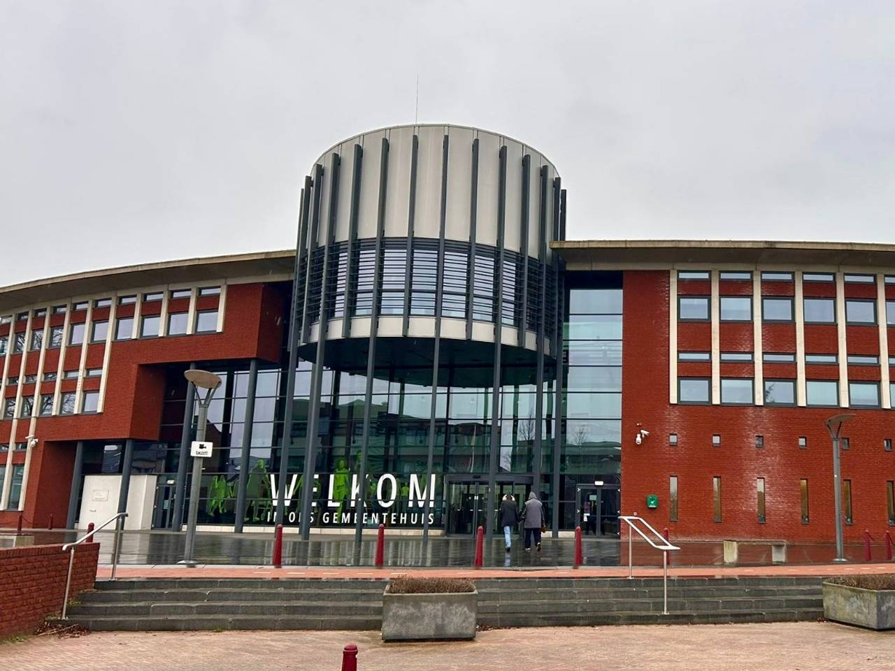 Het gemeentehuis in Steenbergen (foto: ZuidWest TV)