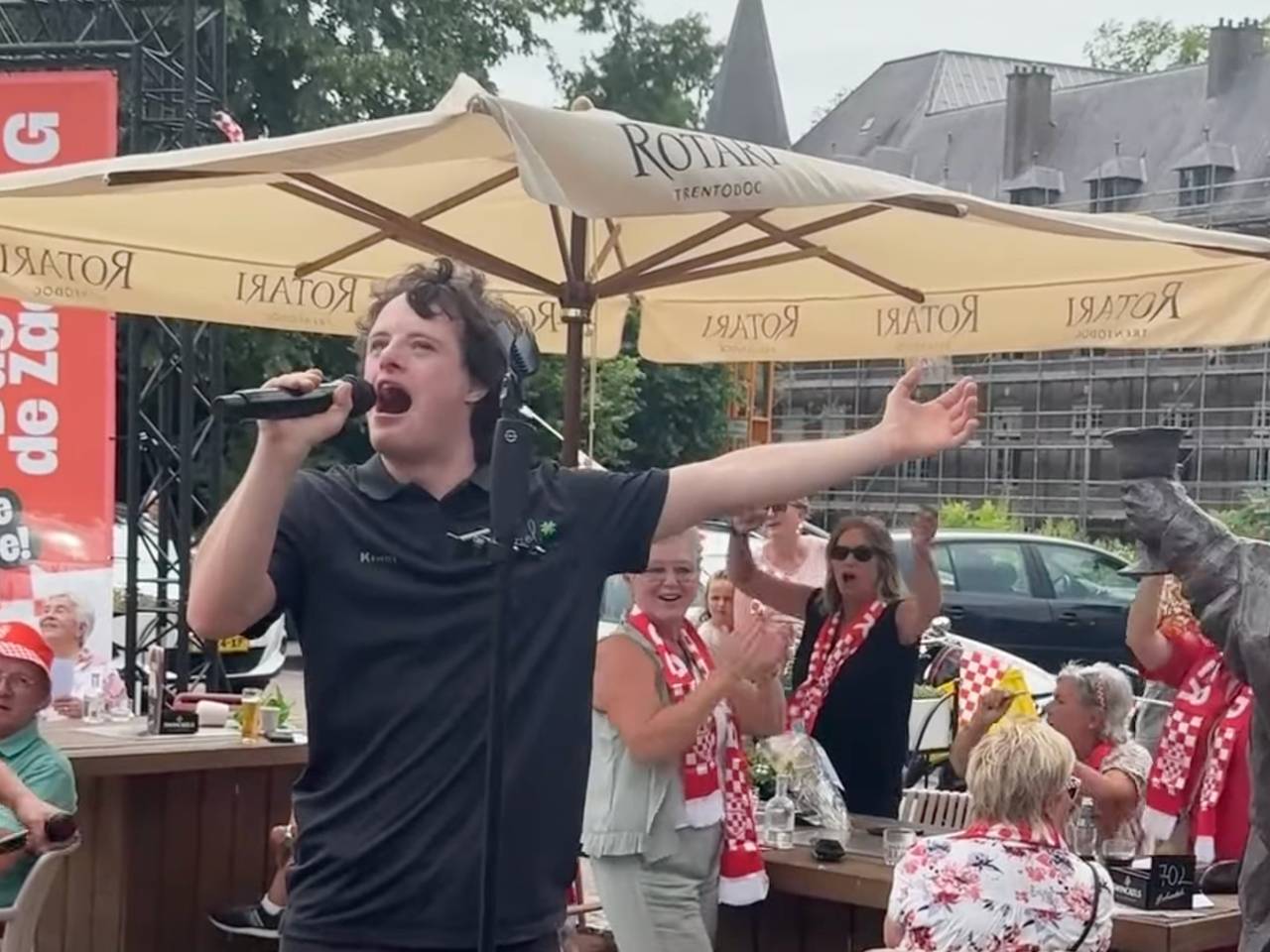 https://api.omroepbrabant.nl/img/f/$width$/$height$/0.36/0.55/cmV2aXNpb25zLzQ5MzAyNzMtMS5qcGc_c2U9MjA0NS0wMS0wMVQxMCUzQTQwJTNBMDBaJnNpZz1nMUhaaTZoejdLZFplS2ZPd21HZndma2t5MU9GY3BoVWlqN3FKT3JVbENRJTNEJnNwPXImc3ByPWh0dHBzJnNyPWImc3Q9MjAyNS0wMS0wMVQxMCUzQTQwJTNBMDBaJnN2PTIwMjYtMDItMDY=
