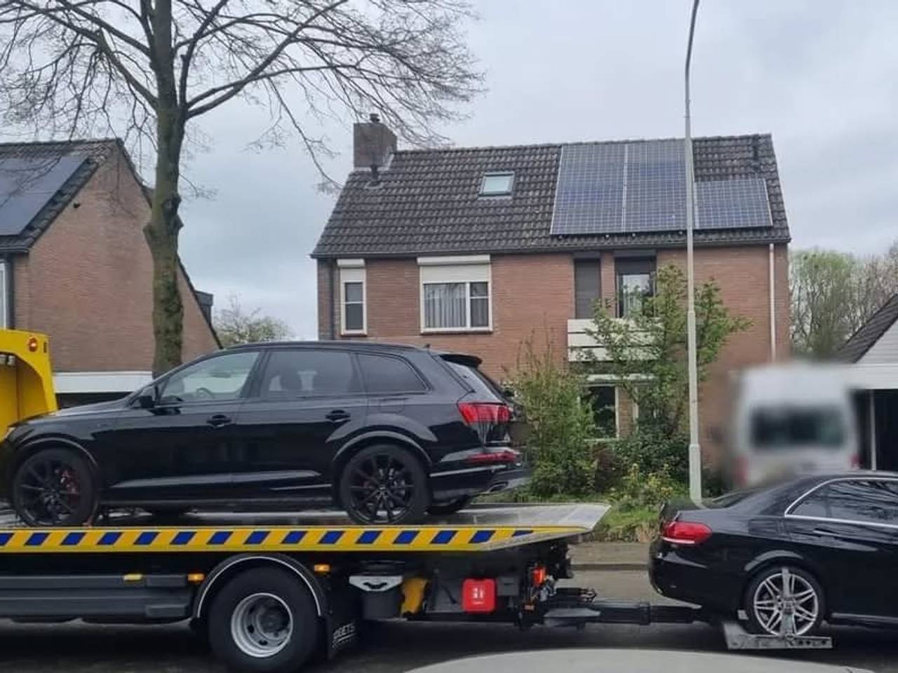 https://api.omroepbrabant.nl/img/f/$width$/$height$/0.37/0.4/bWVkaWEvcHJvZC80NjMyMzE1LmpwZz9zdj0yMDE5LTA3LTA3JnN0PTIwMjAtMDEtMDFUMDAlM0EwMCUzQTAwWiZzZT0yMDQwLTAxLTAxVDAwJTNBMDAlM0EwMFomc3I9YiZzcD1yJnNpZz1OZTY1YVpkaU90UTRZYWtFc1UlMkZWOElGbVRENEJndjBtS0lWdUY5bTlTcDglM0Q=