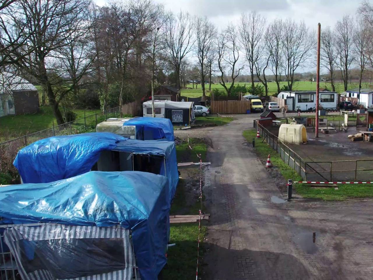 Een archieffoto van een camping waar ook arbeidsmigranten woonden (foto: Omroep Brabant).