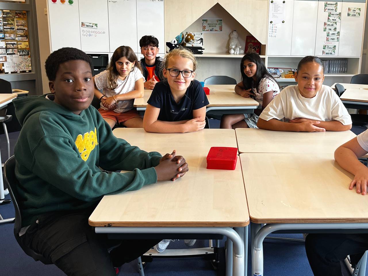 Kinderen van groep acht van Evangelische Basisschool Online in Eindhoven (foto: Rogier van Son).