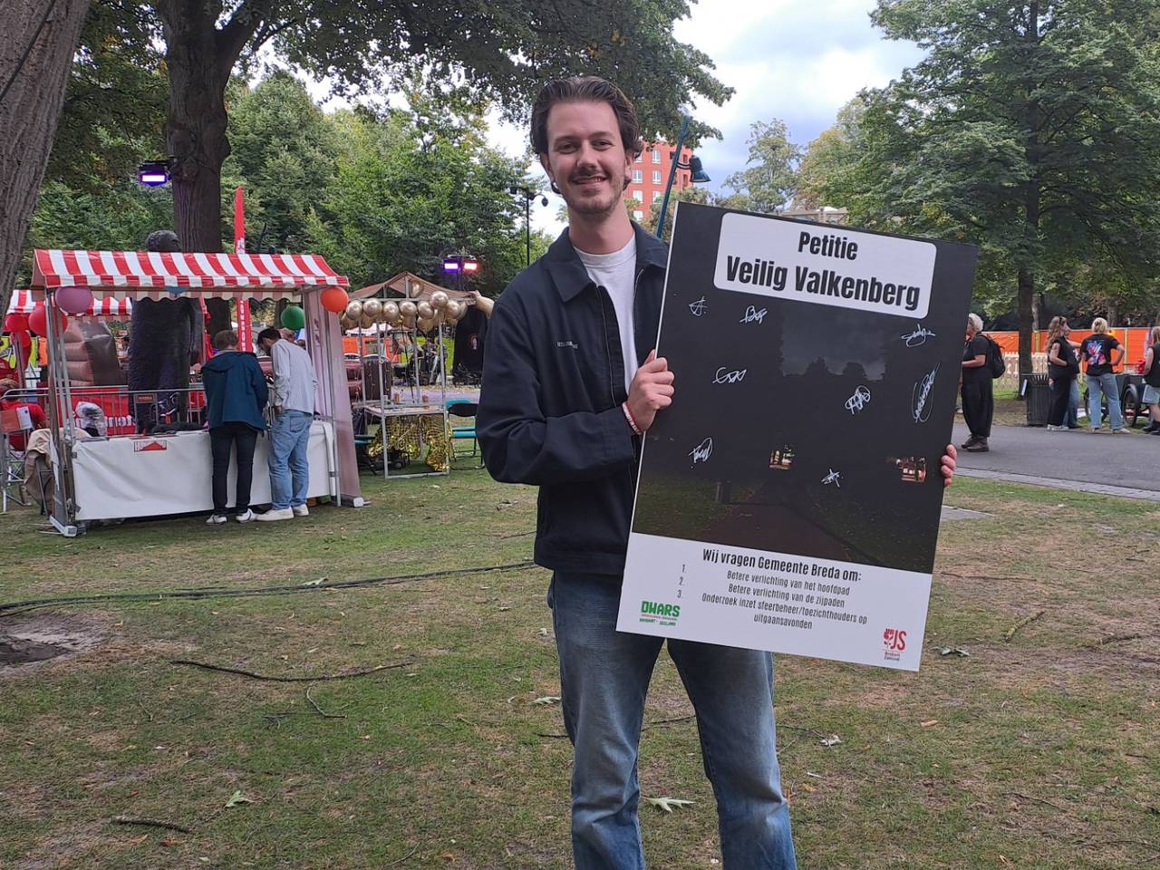 Luc Goos vraagt aandacht voor de petitie.