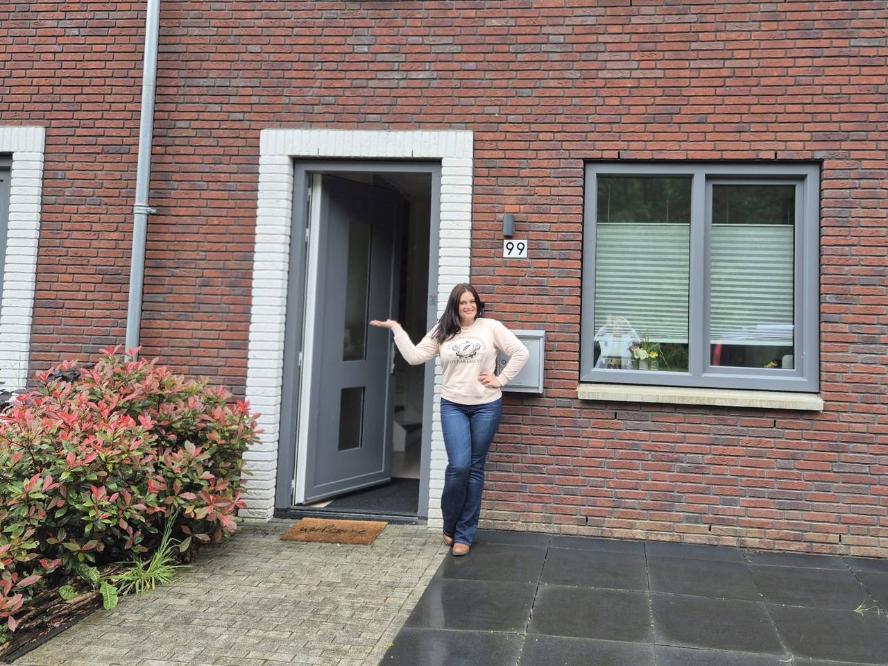Angelica Farla is dolblij met haar nieuwe huis.