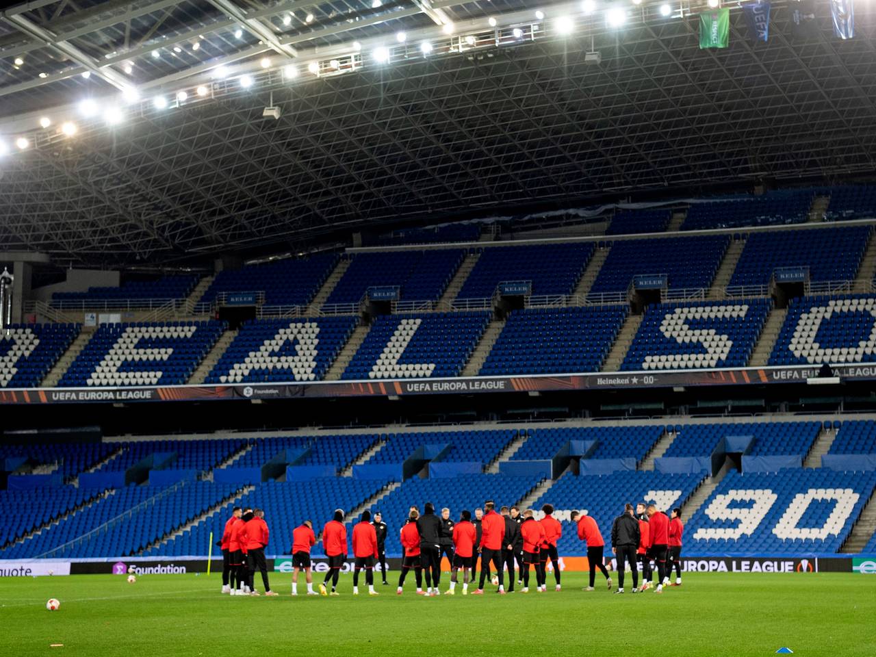 PSV trainde woensdagavond in Estadio Anoeta (Foto: ANP)
