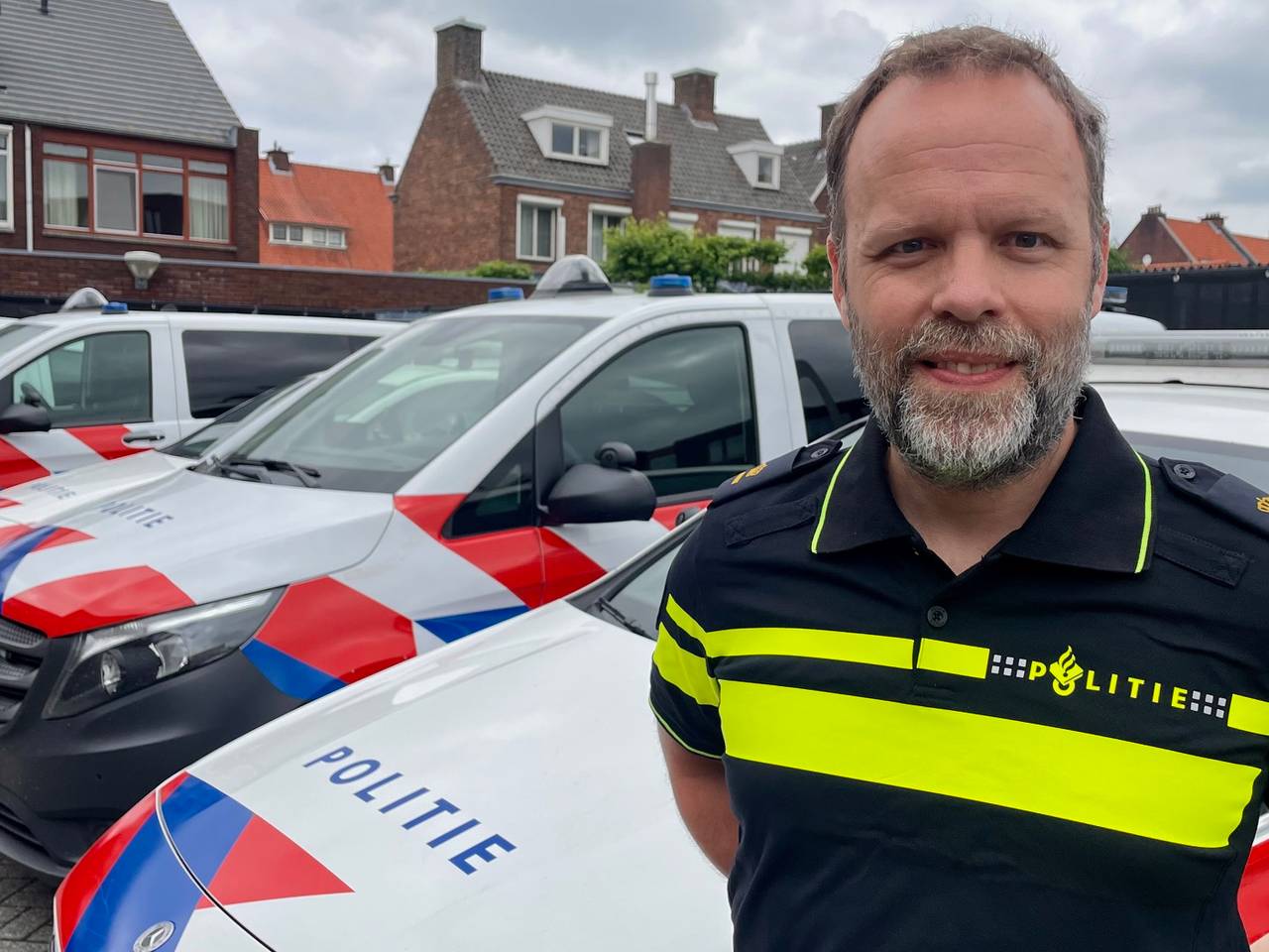 https://api.omroepbrabant.nl/img/f/$width$/$height$/0.44/0.39/bWVkaWEvcHJvZC80NDgzNTMzLmpwZz9zdj0yMDE5LTA3LTA3JnN0PTIwMjAtMDEtMDFUMDAlM0EwMCUzQTAwWiZzZT0yMDQwLTAxLTAxVDAwJTNBMDAlM0EwMFomc3I9YiZzcD1yJnNpZz1sNklOcXF2U2hKbENnUVU2QnB3a2dzOWZYNHdhZTNZckNoZEVRcHBwaklNJTNE