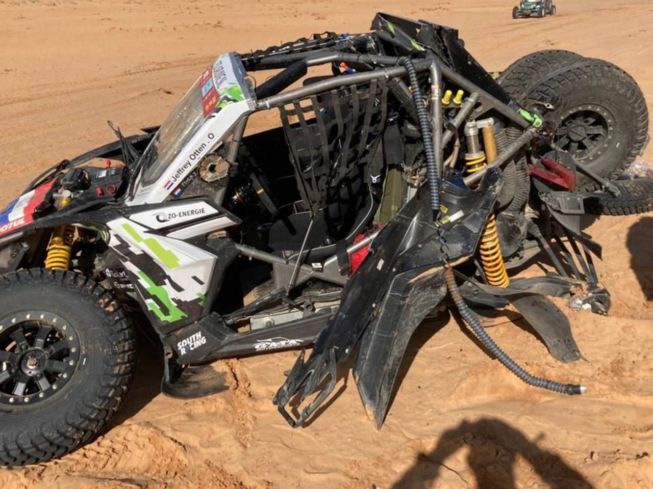 De buggy van Jeffrey Otten na zijn crash in Hail (foto: Jeffrey Otten).