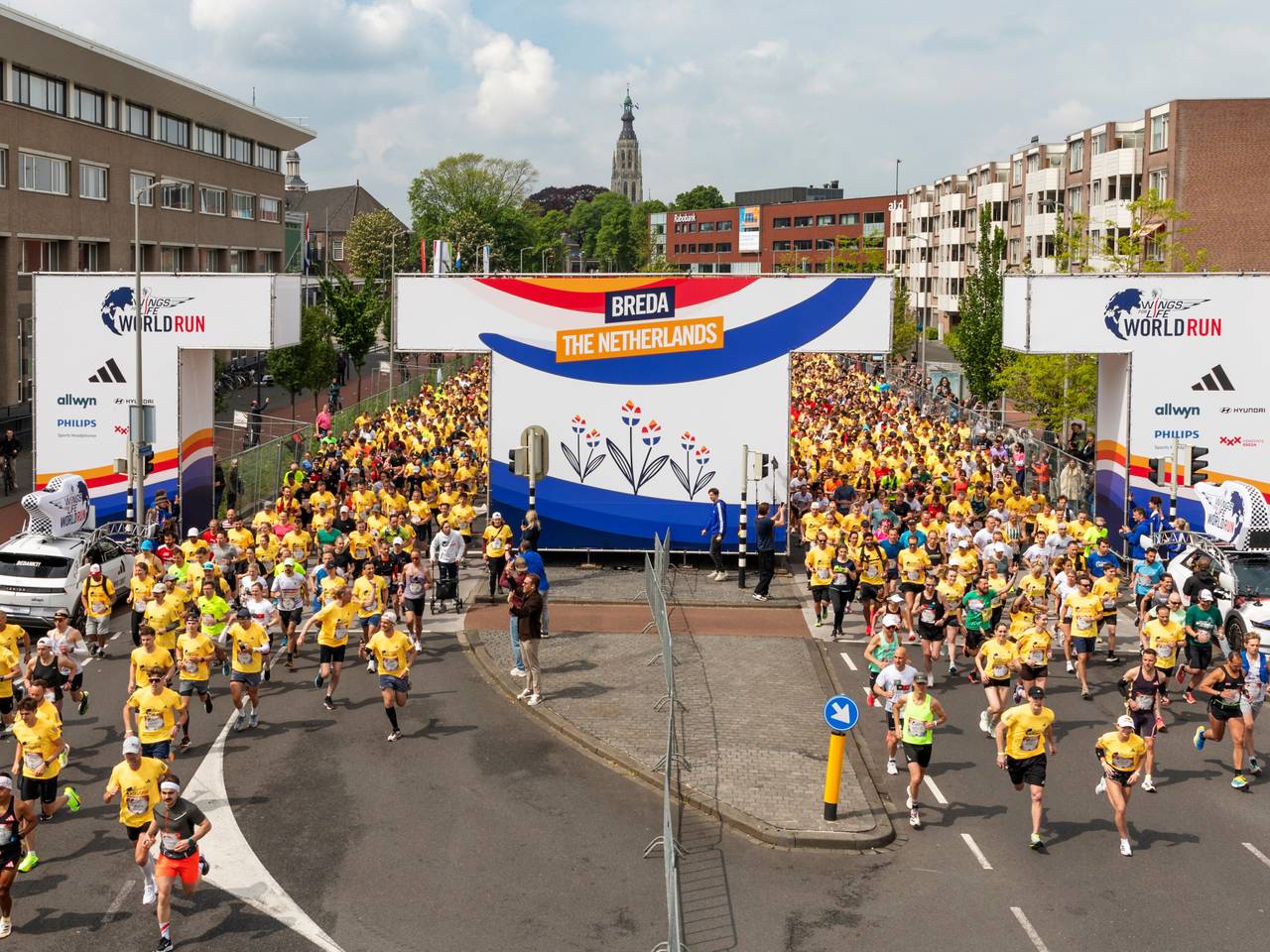 https://api.omroepbrabant.nl/img/f/$width$/$height$/0.47/0.45/cmV2aXNpb25zLzQ2ODEwOTYtMS5qcGc_c2U9MjA0NS0wMS0wMVQxMCUzQTQwJTNBMDBaJnNpZz1UQ1hPcDlYTXRKcXo1Rlp2TTY0M3dBOWpQaGdVQkgxa0xpNDhZeHBsdnlRJTNEJnNwPXImc3ByPWh0dHBzJnNyPWImc3Q9MjAyNS0wMS0wMVQxMCUzQTQwJTNBMDBaJnN2PTIwMjAtMTAtMDI=