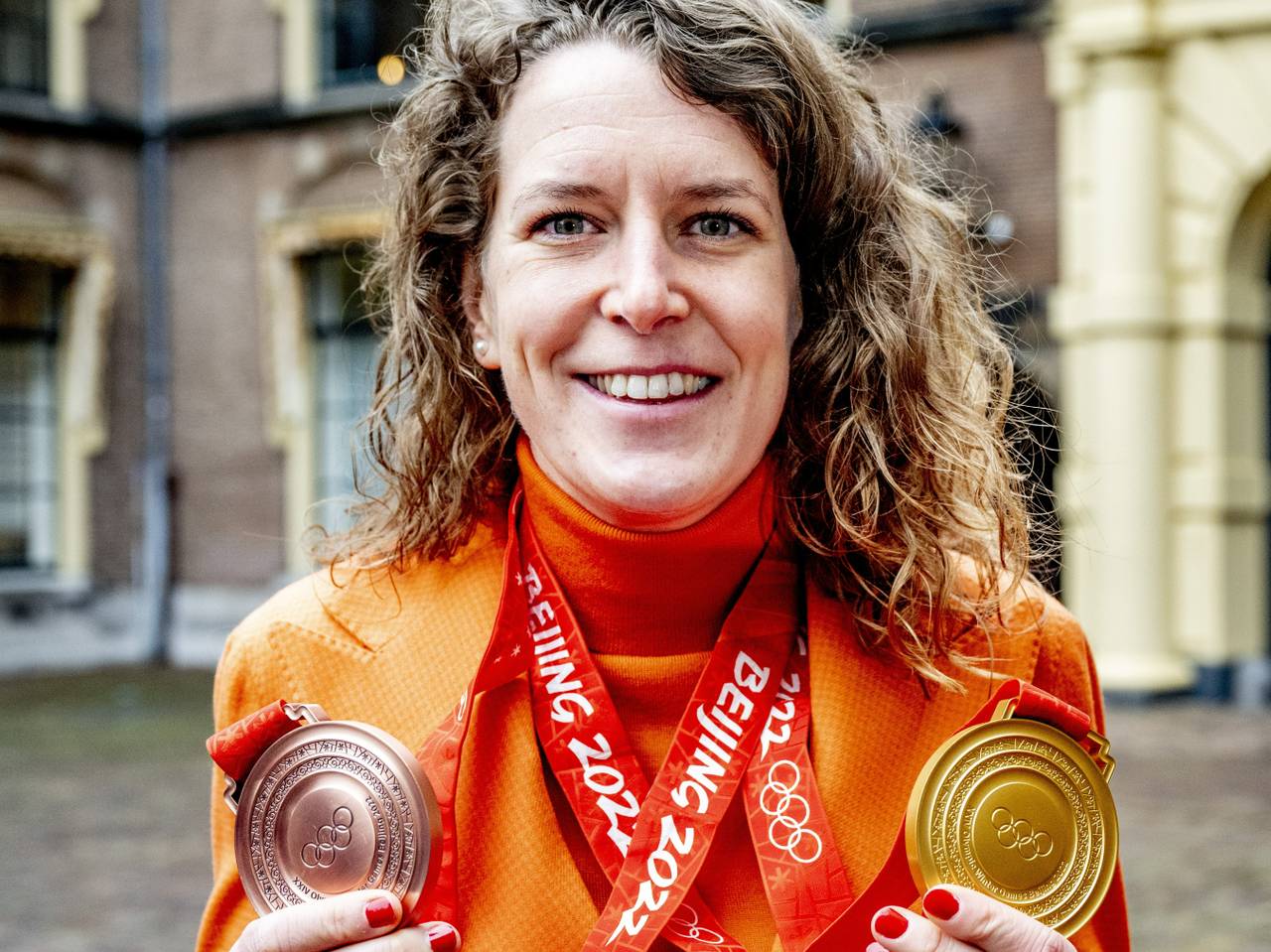 https://api.omroepbrabant.nl/img/f/$width$/$height$/0.48/0.31/bWVkaWEvcHJvZC80MDUzNzQ0LmpwZz9zdj0yMDE5LTA3LTA3JnN0PTIwMjAtMDEtMDFUMDAlM0EwMCUzQTAwWiZzZT0yMDQwLTAxLTAxVDAwJTNBMDAlM0EwMFomc3I9YiZzcD1yJnNpZz1neEdaTHZzNWNncFFsWldhSVY1Qlh4UG16VElVWDBHS2pKaGpOQXloTWJzJTNE