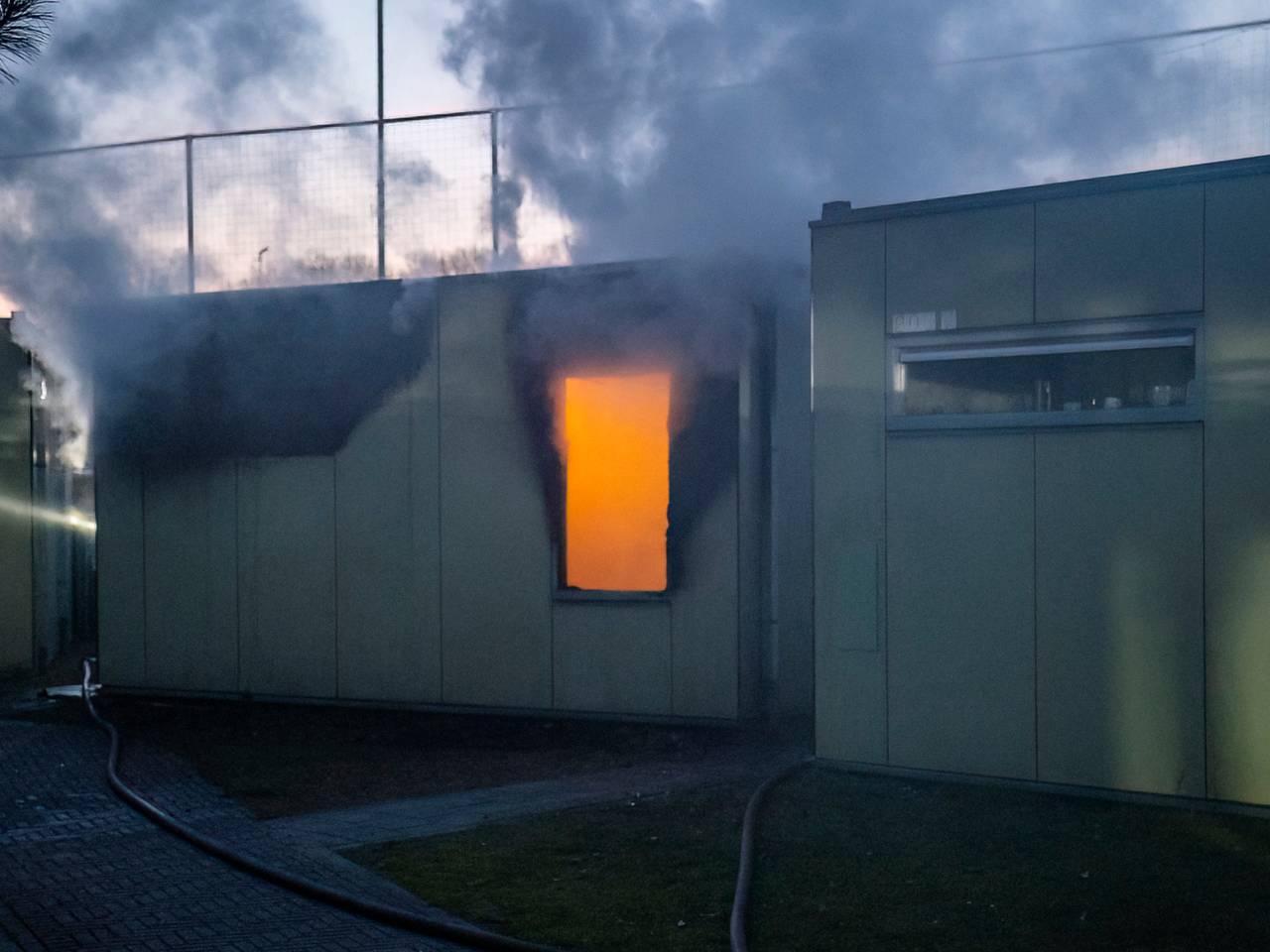 Containerwoning van woongroep Skaeve Huse uitgebrand