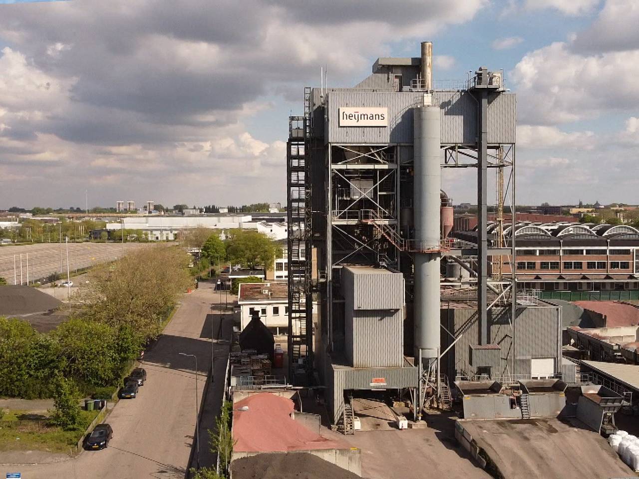 De asfaltcentrale aan de Veemarktkade in Den Bosch.
