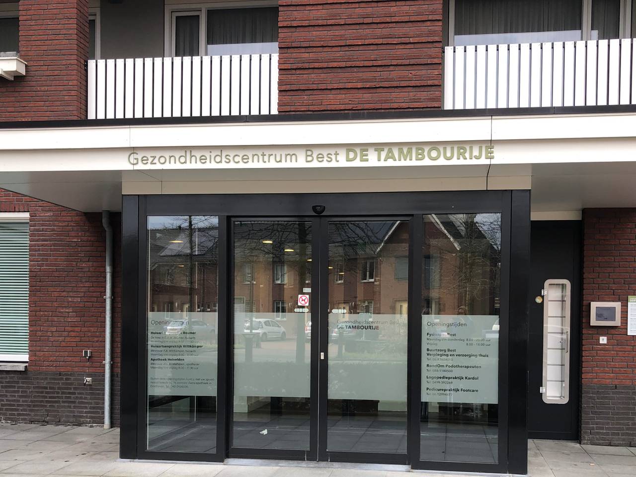 Gezondheidscentrum de Tambourije aan de Tamboer in Best waar dokter Beumer praktijk heeft.