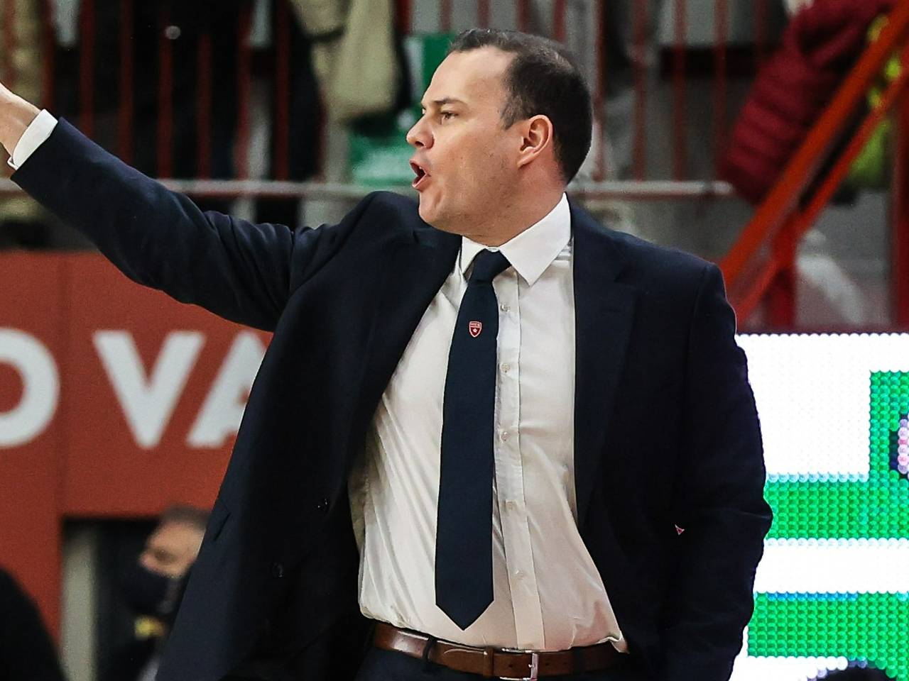 Basketbalcoach Johan Roijakkers in Varese