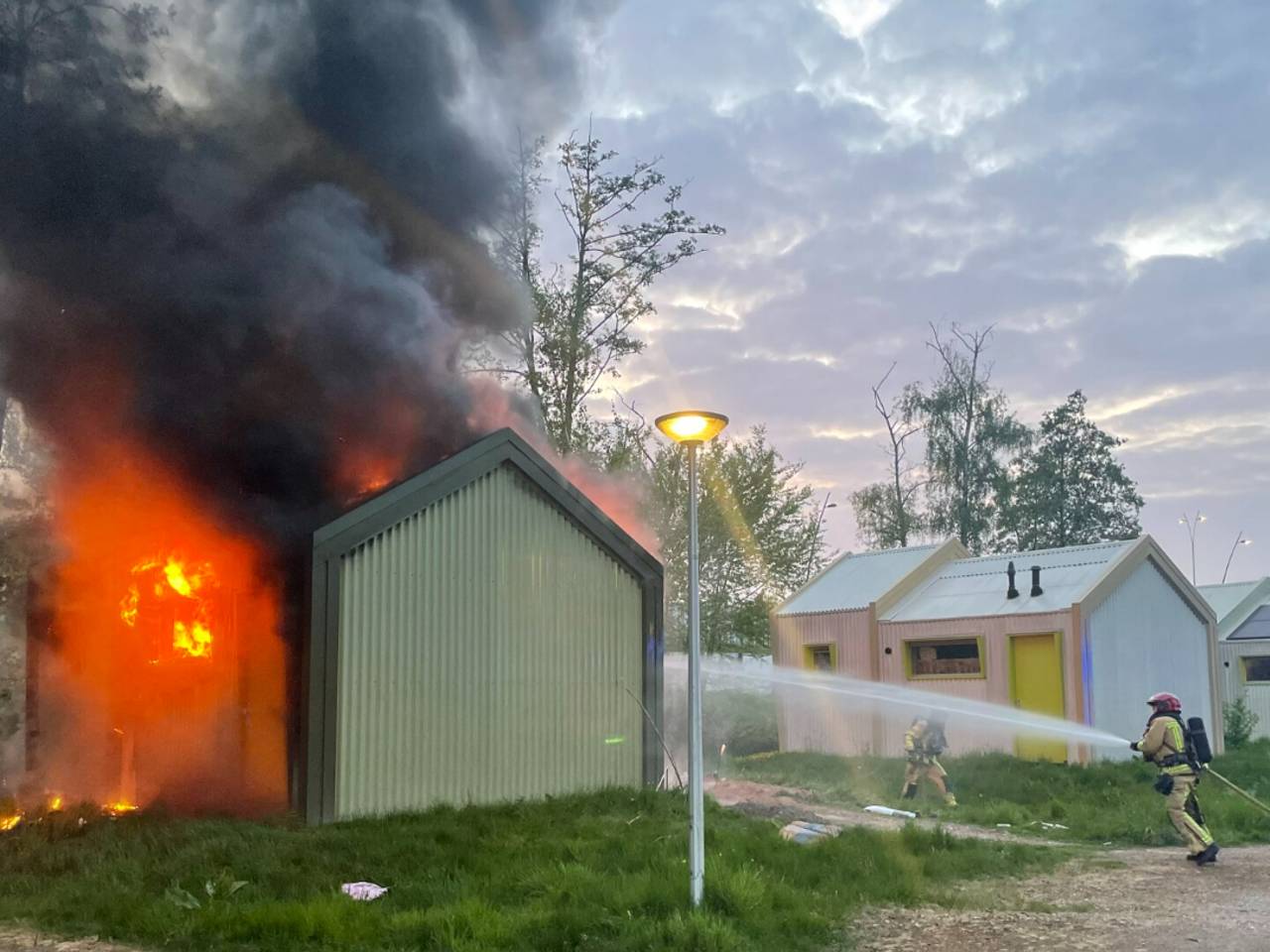 Felle brand verwoest tiny house in Eindhoven