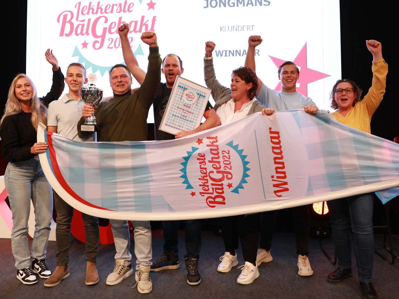 https://api.omroepbrabant.nl/img/f/$width$/$height$/0.5/0.5/bWVkaWEvcHJvZC80MTU5OTY0LmpwZz9zdj0yMDE5LTA3LTA3JnN0PTIwMjAtMDEtMDFUMDAlM0EwMCUzQTAwWiZzZT0yMDQwLTAxLTAxVDAwJTNBMDAlM0EwMFomc3I9YiZzcD1yJnNpZz03dXhTa1hpNFpDQzYzMWkybVBlbng1Ym1jWlMxeXBBQkJkZjRrdSUyQm1sZFUlM0Q=