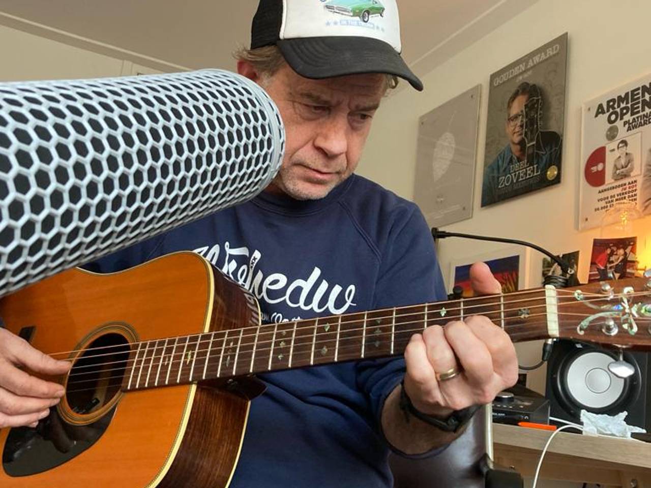 Luister naar het verhaal van JW Roy in de podcastserie 'Hee goade mee'.