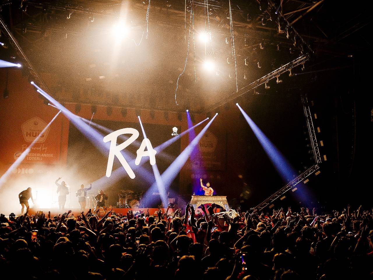 Rob Kemps, Flemming en dj La Fuente breken het Team NL-huis af in Parijs