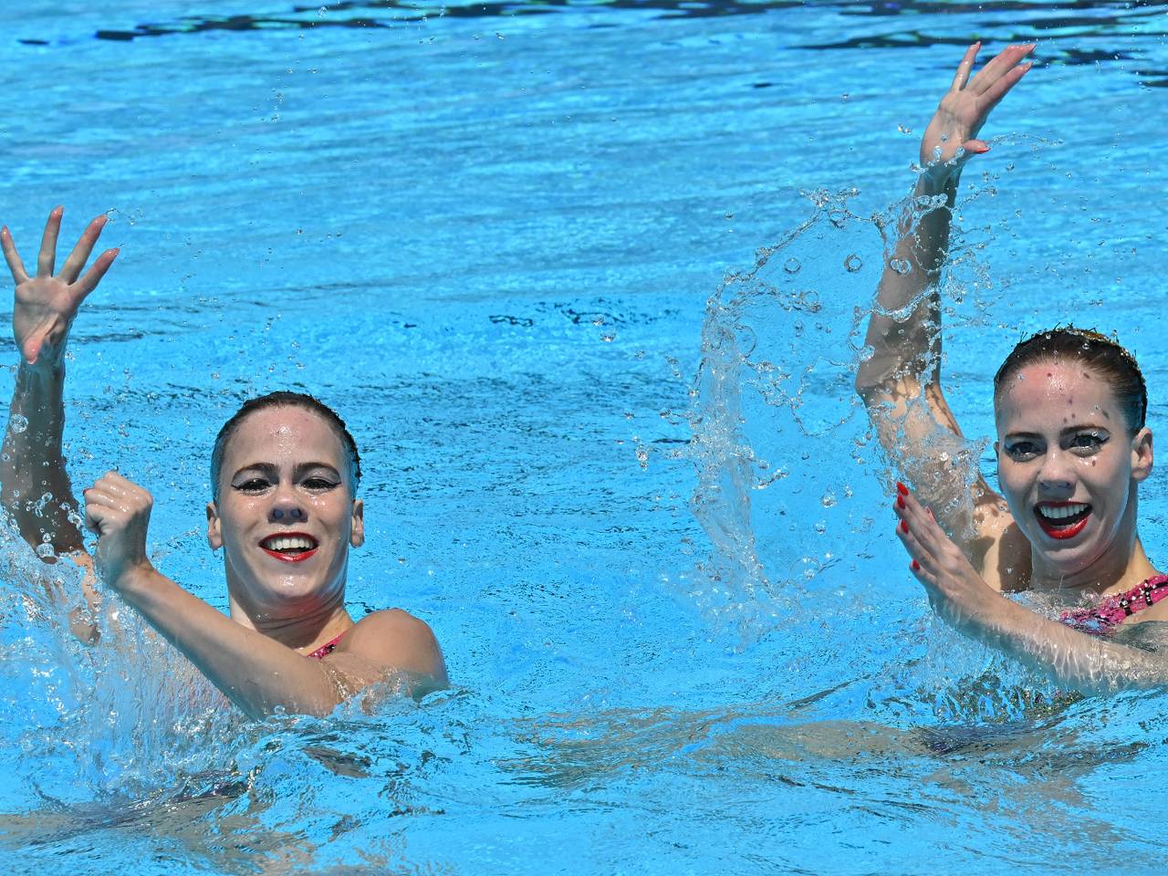 Bregje en Noortje de Brouwer op het EK in juni (foto: ANP).