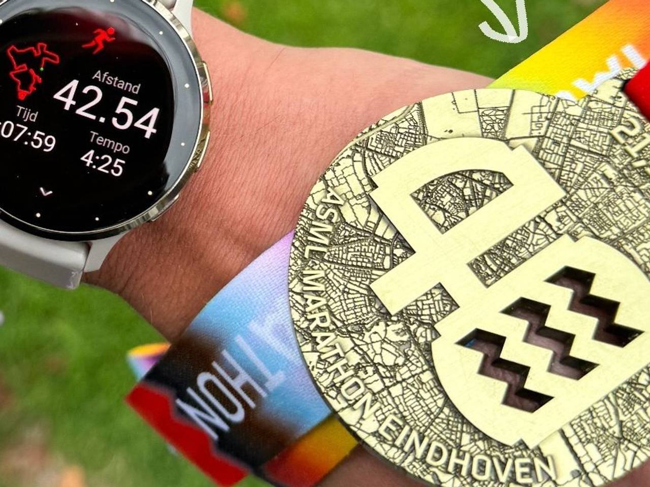 Lotte van Leeuwen kreeg de verkeerde medaille (bron: Instagram @lottleeuw).