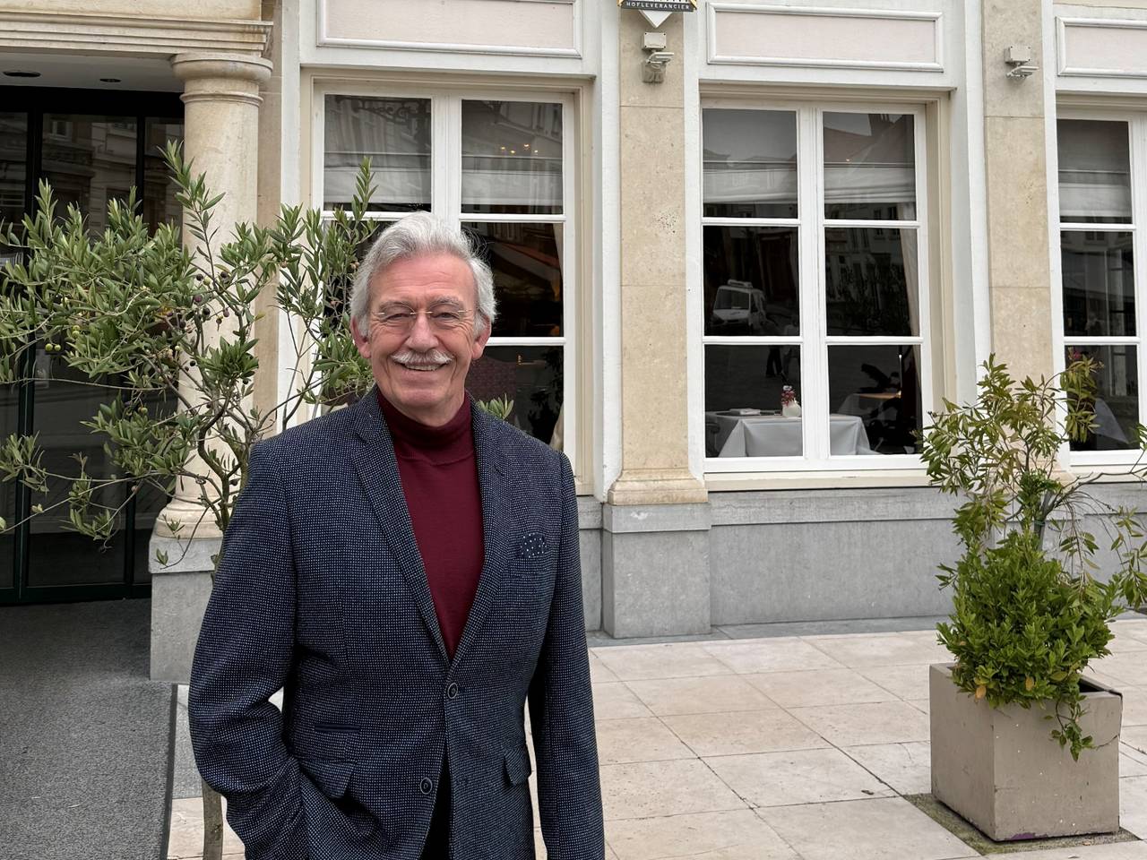 Frans Hazen voor zijn levenswerk: Hotel De Draak in Bergen op Zoom.