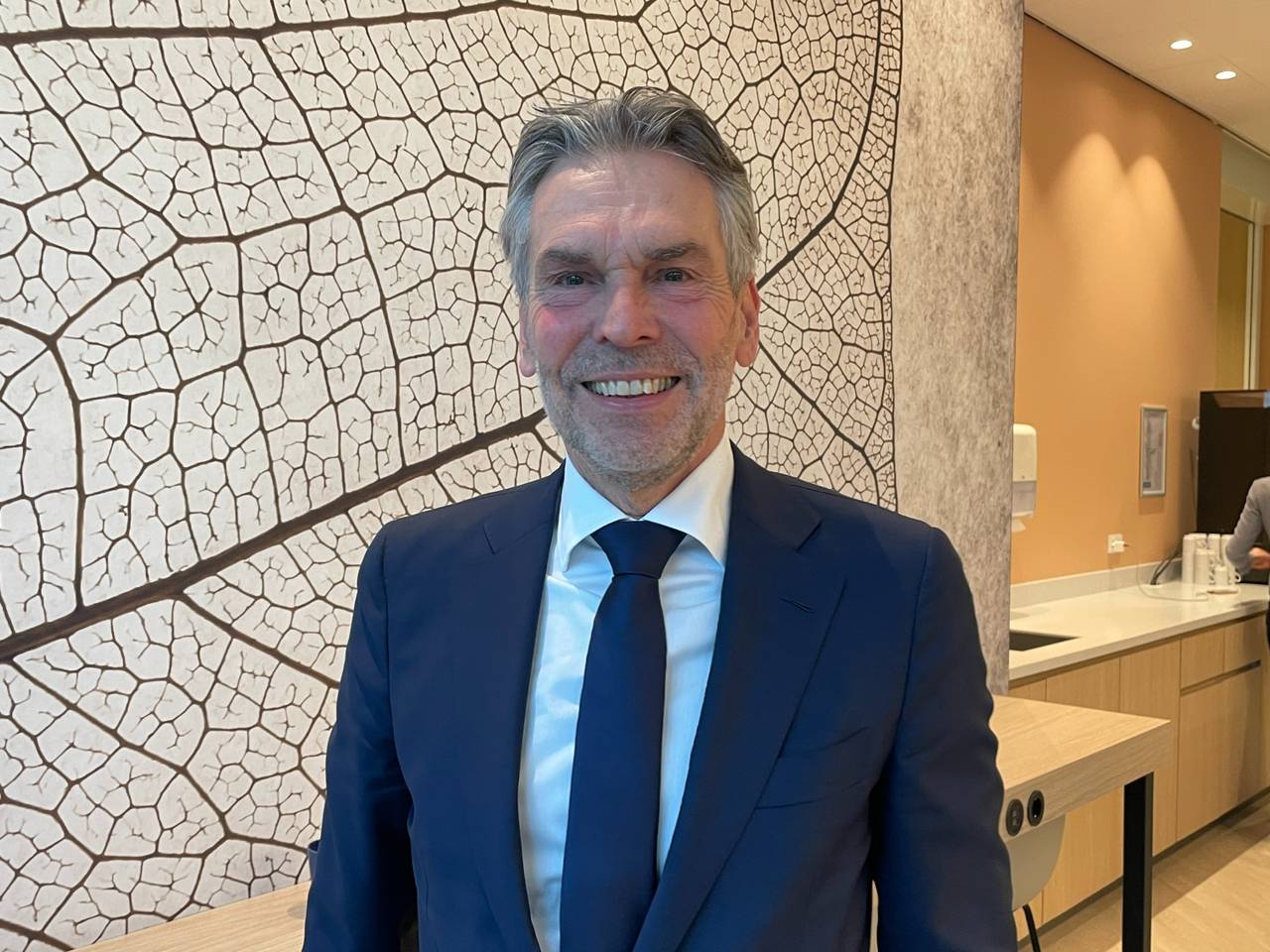 Premier Schoof op de High Tech Campus (foto: René van Hoof).