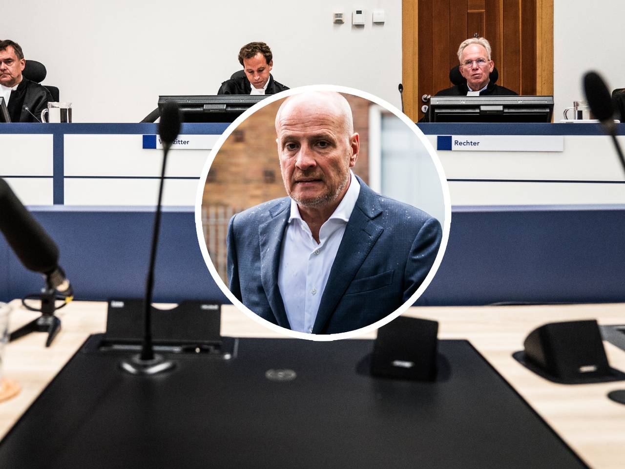 De rechtszaal in Groningen op de eerste procesdag in juni met fotomontage van Frits van Eerd dezelfde dag (foto's: ANP)