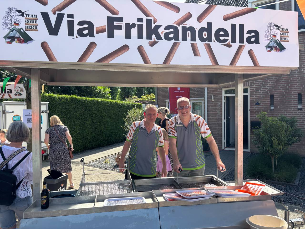 https://api.omroepbrabant.nl/img/f/$width$/$height$/0.5/0.5/bWVkaWEvcHJvZC80NzI0NTY2LmpwZz9zdj0yMDE5LTA3LTA3JnN0PTIwMjAtMDEtMDFUMDAlM0EwMCUzQTAwWiZzZT0yMDQwLTAxLTAxVDAwJTNBMDAlM0EwMFomc3I9YiZzcD1yJnNpZz1FNkJ6ckV6WjZOeW5Vb2l0bFElMkJjdm8zSmZDaFYwM2hiOXZuUVV1ME55ZjQlM0Q=