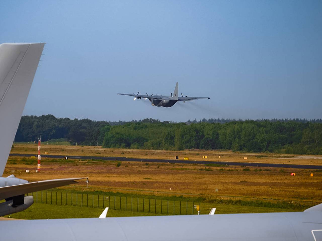 Het defecte toestel dat vorige week vertrok vanaf Eindhoven Airport.