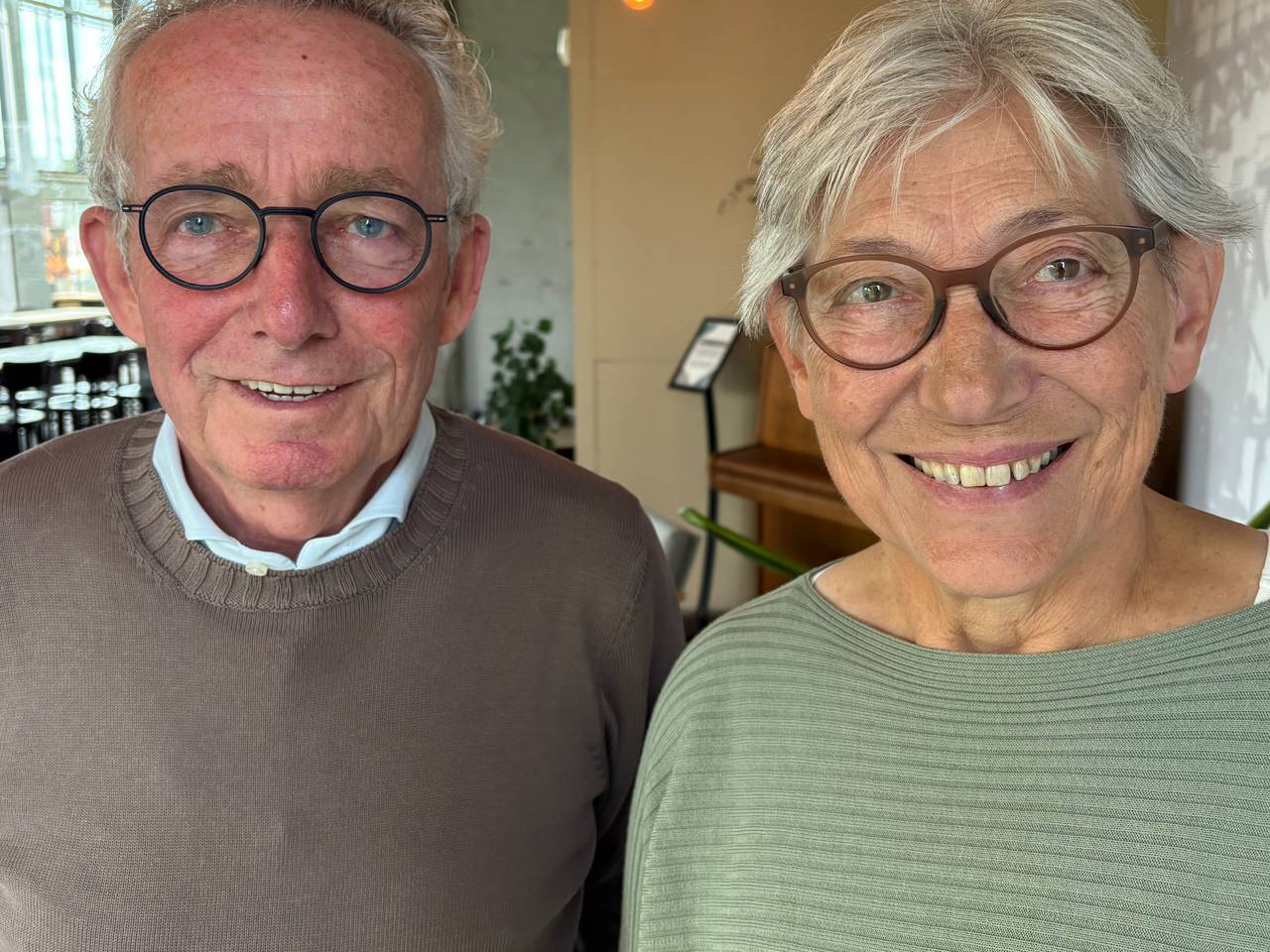 Joop van Stiphout en Annemarie Litjens van de Beelsfundatie (foto: Alice van der Plas).