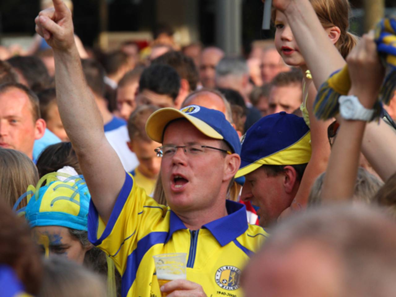 RKC Waalwijk wil met twintig bussen naar Roda JC