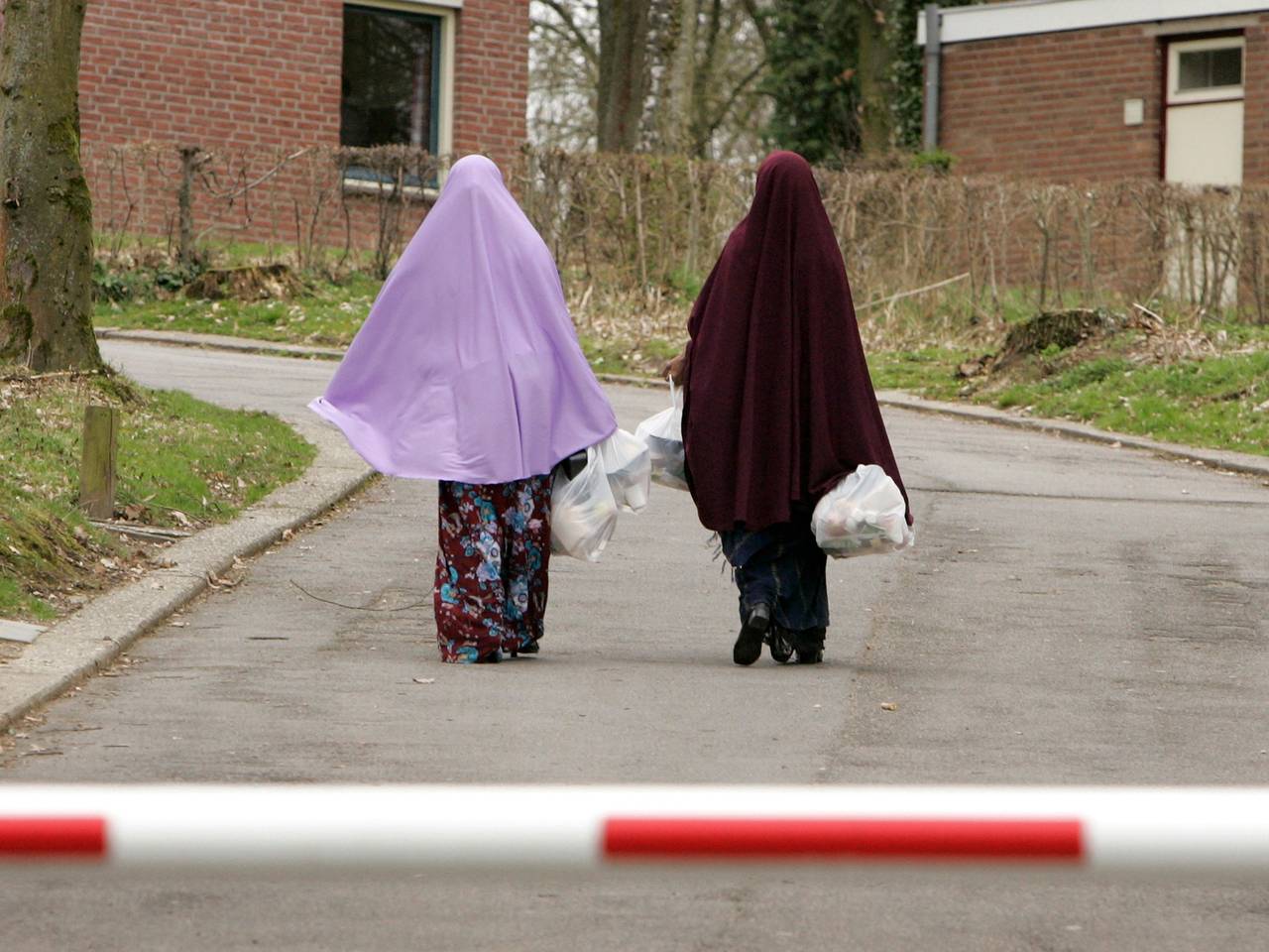 Voorstel AZC Woudrichem ingetrokken, college komt met nieuw plan  