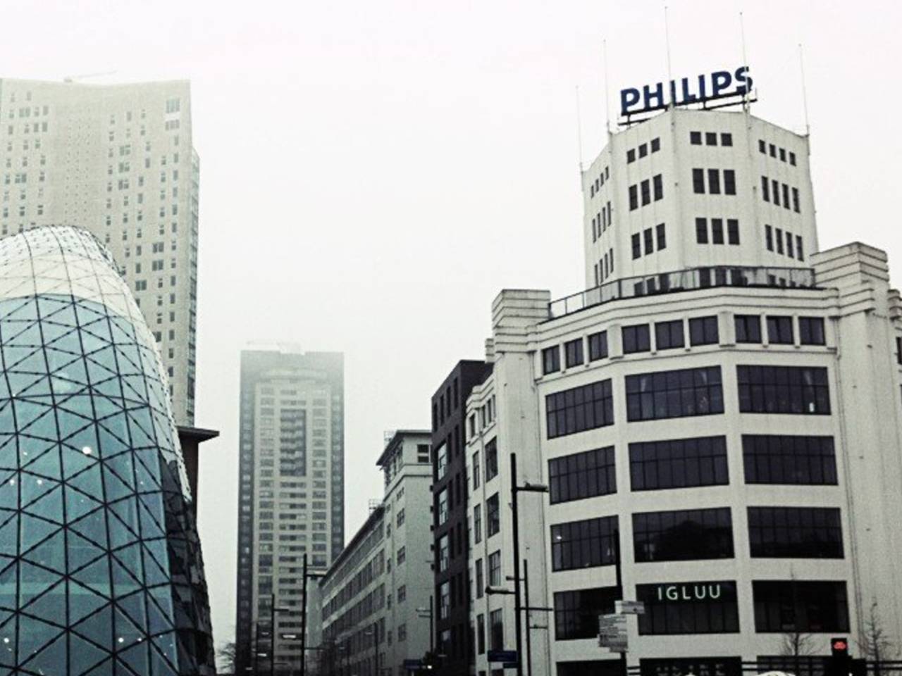 Moet standbeeld Frits Philips verhuizen?