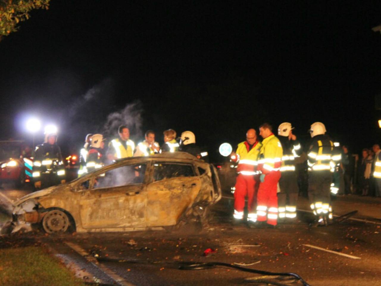 Auto vloog in brand vlak na het ongeluk