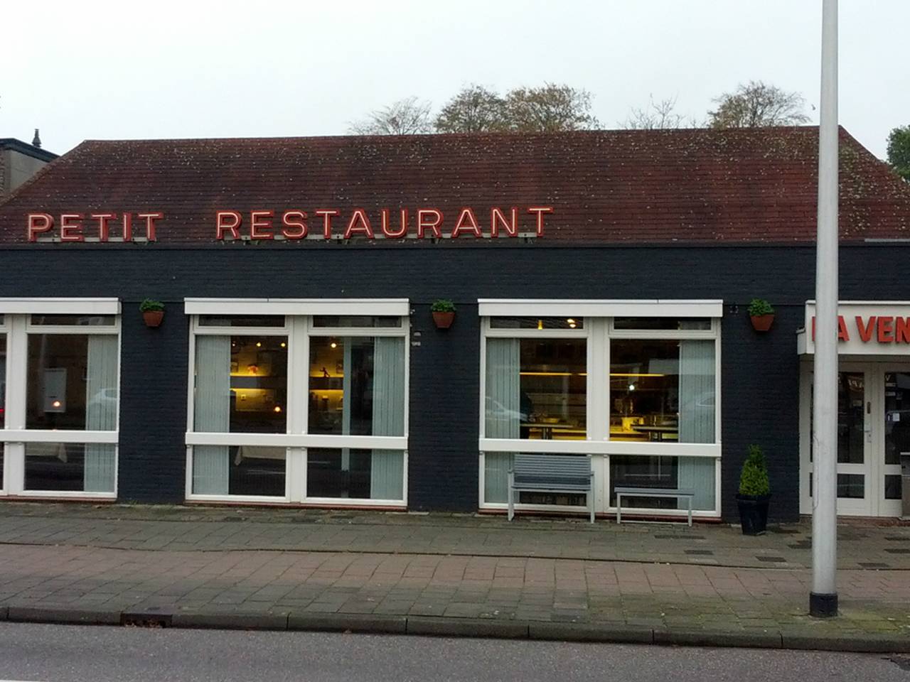 Geen coffeeshop aan Burgemeester van Houtlaan