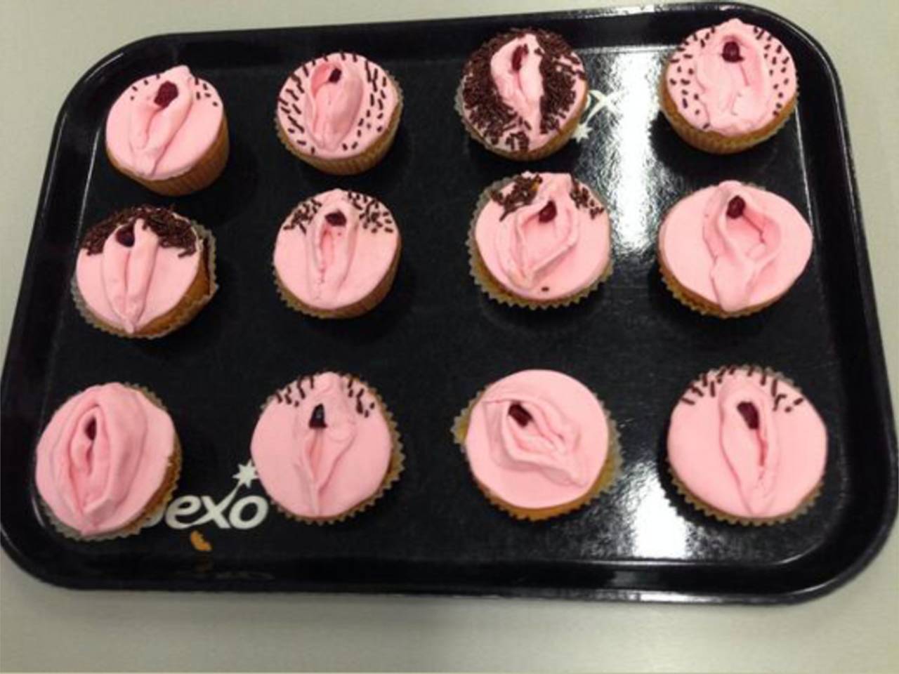 De smakelijke cupcakes (foto: Herman Oosterbaan / Twitter)