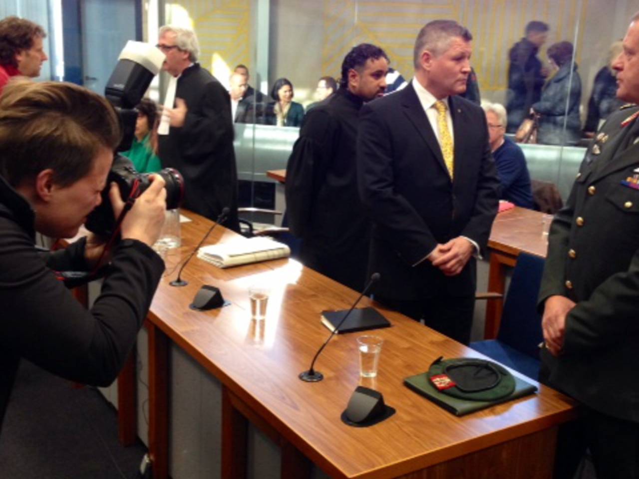 Geschorste kolonel Van Harskamp wil zijn baan bij Defensie terug