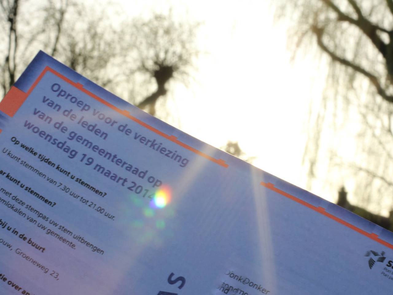 Burgemeester Peter Noordanus brengt eerste stem uit in Tilburg