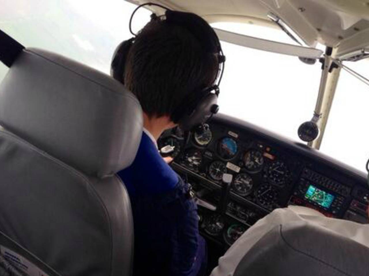 Verslaggeefster Mari over haar nek tijdens tienervliegdag Seppe