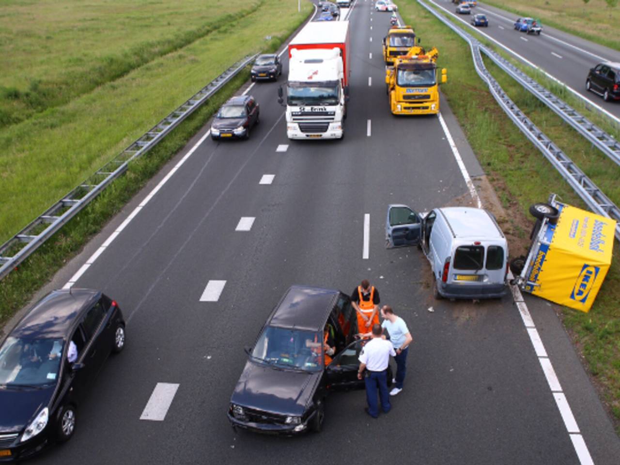 Botsing op A50 (foto: Sander van Gils / SQ Vision)