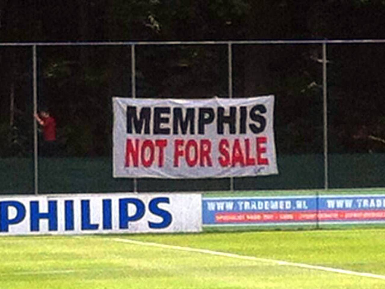 fans: 'Depay moet blijven'