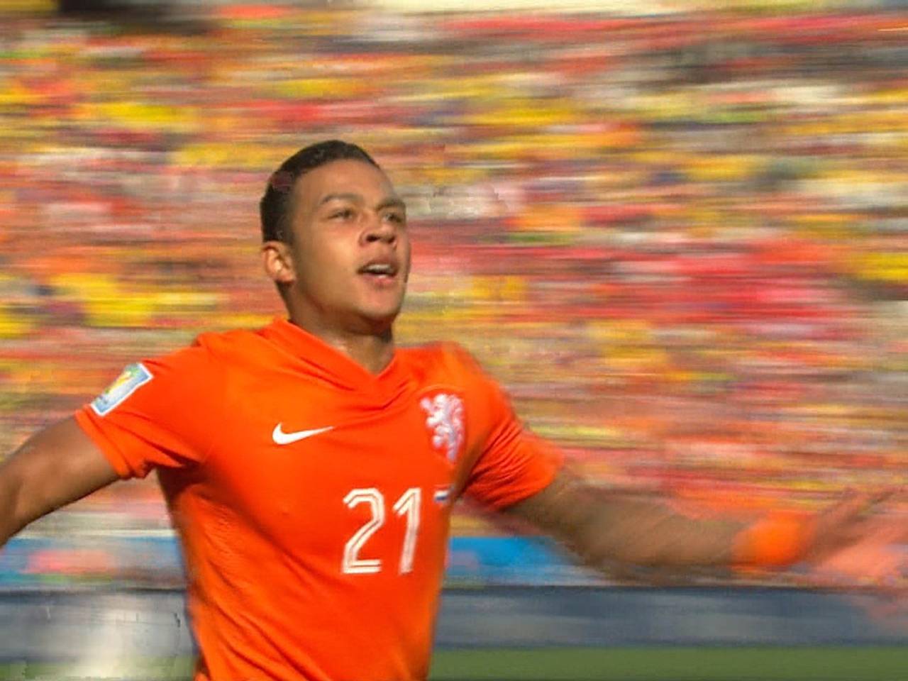 Cocu: 'Memphis Depay moet bij PSV blijven'