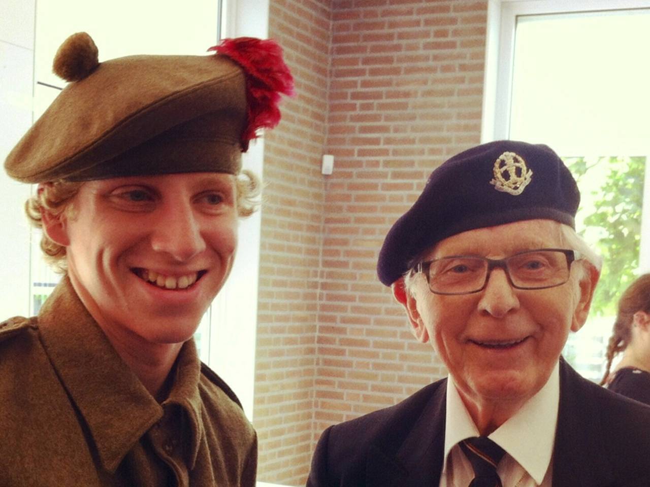 Oorlogsveteranen bezoeken de Taalbrug in Eindhoven