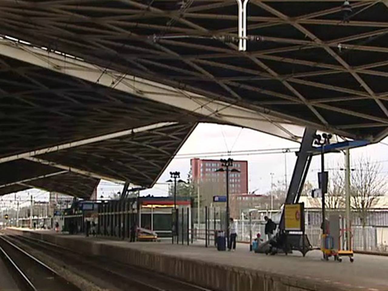 Station Tilburg nagenoeg verlaten om angst voor terreur